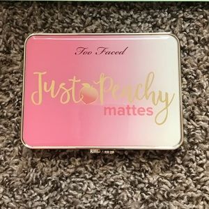 Too Faced Just Peachy Mattes